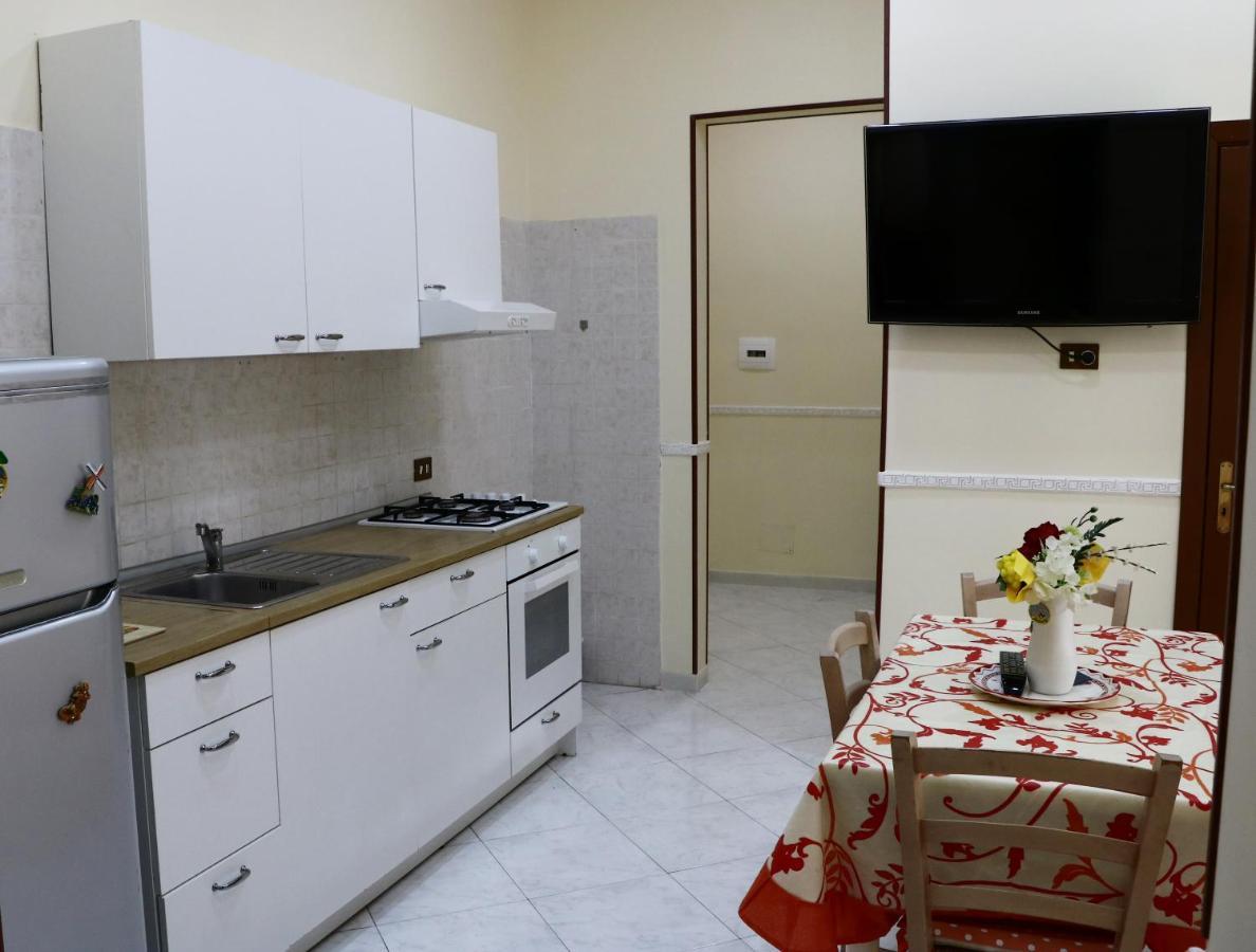 Casa Borbonica Lejlighed Napoli Eksteriør billede