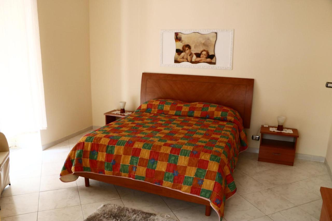 Casa Borbonica Lejlighed Napoli Eksteriør billede